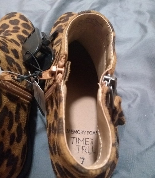 NWT Faux Leopard Print Ankle Boots - Picture 5 of 10